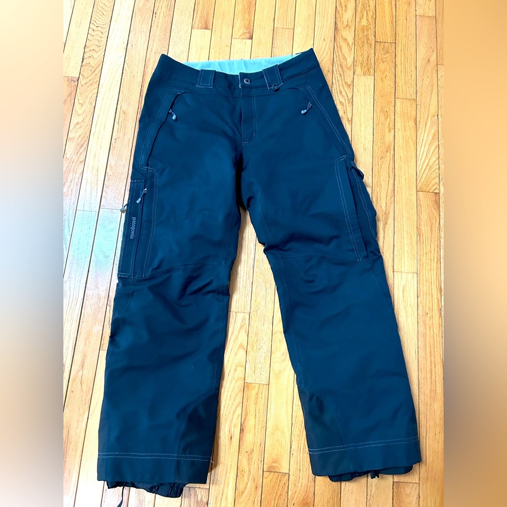 Like new Patagonia Ski Snowboard Pants